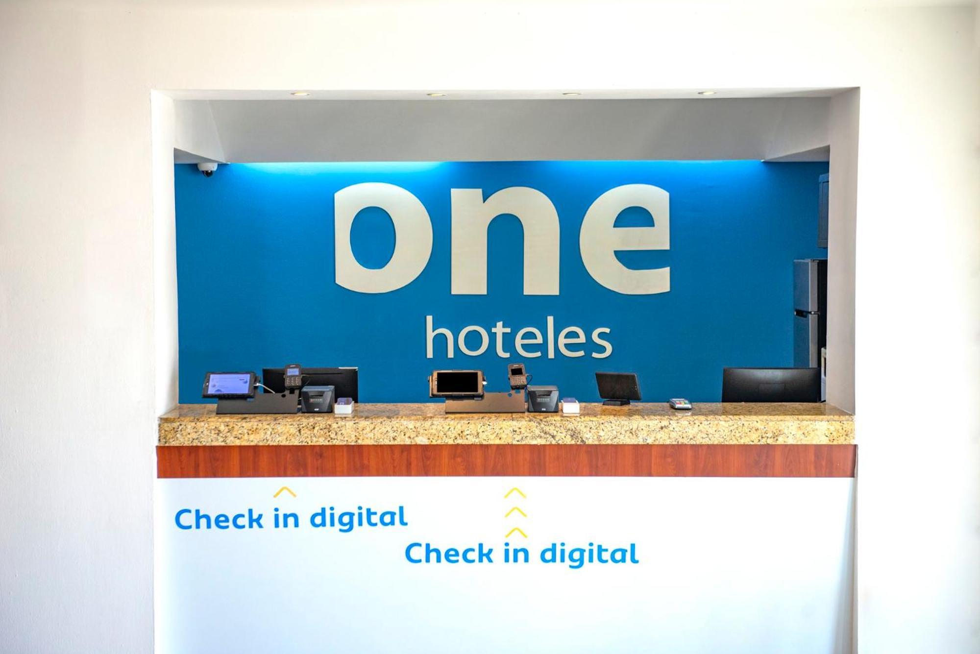 One Coatzacoalcos Forum Экстерьер фото